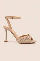 Beige and nude