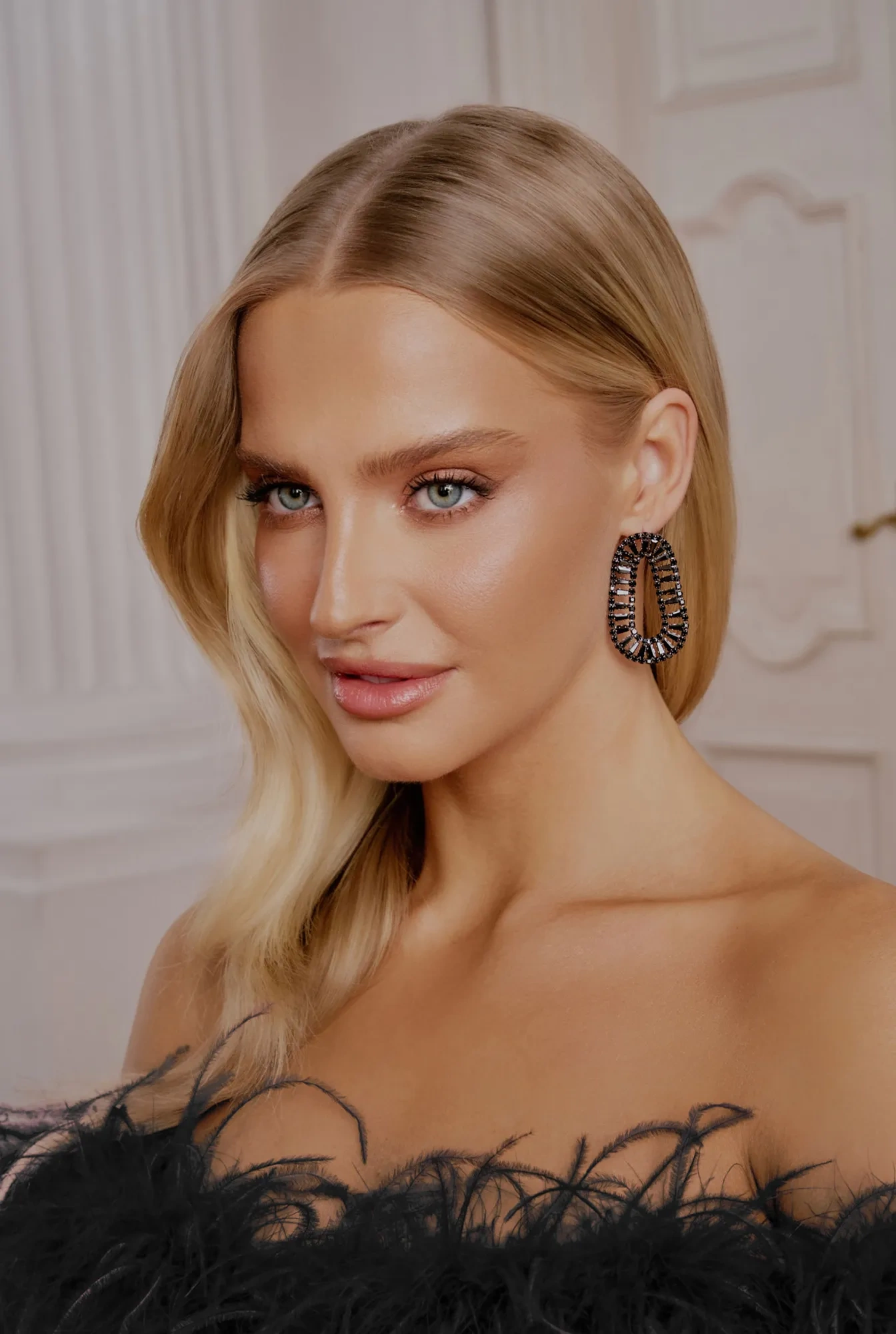 Zome - black earrings with zircons