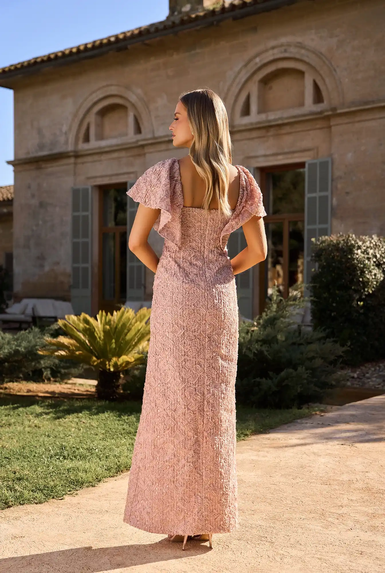 Leontine - lace maxi dress